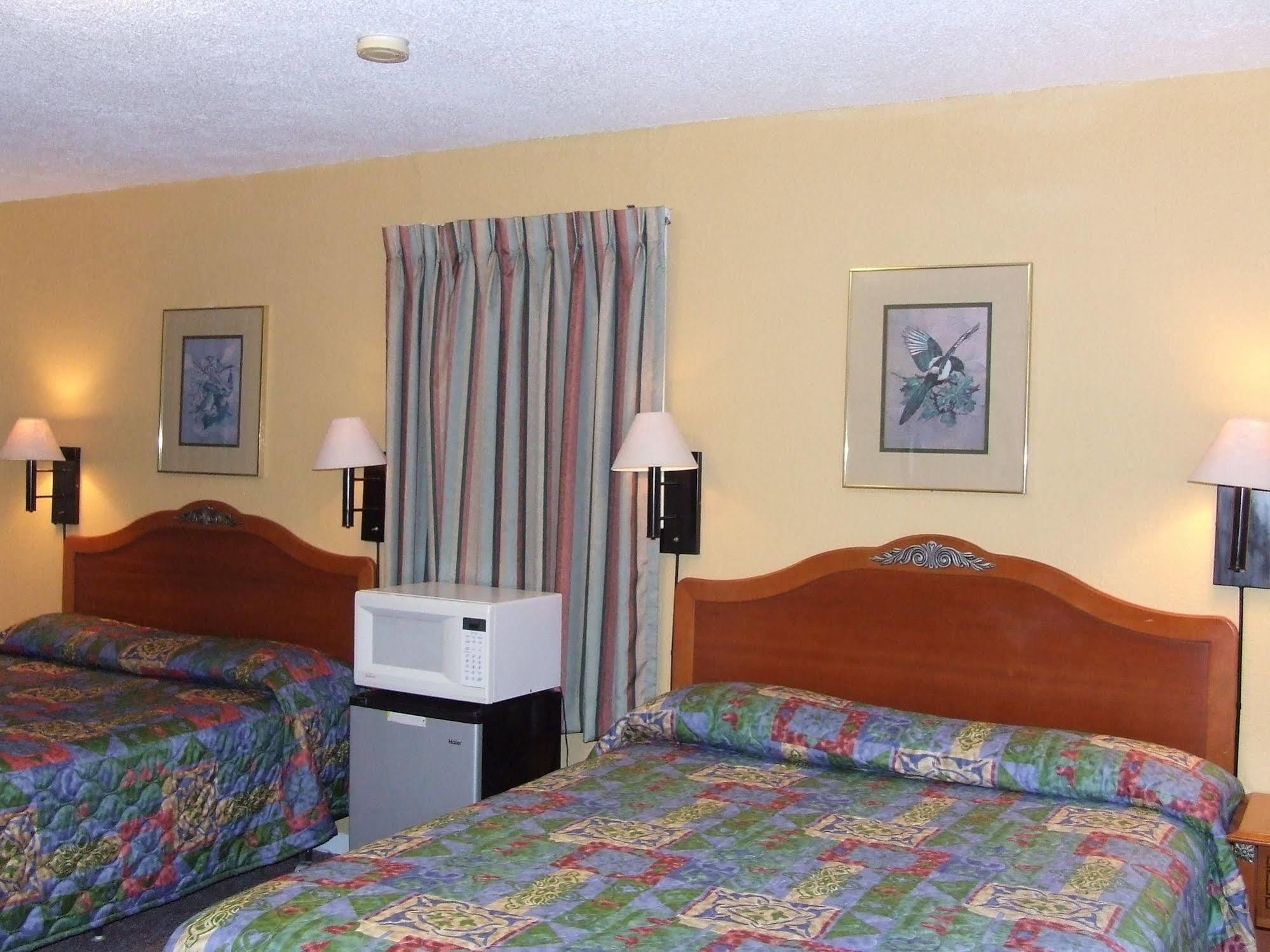 Best Budget Inn Carthage Exterior photo
